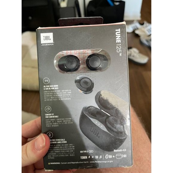 JBL Tune 125TWS Wireless Headphones - Picture 3 of 8